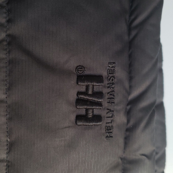 Helly Hansen Puffer Jacket - Picture 2 of 11
